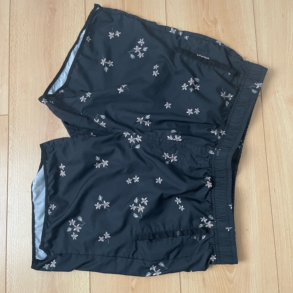 RVCA yogger shorts